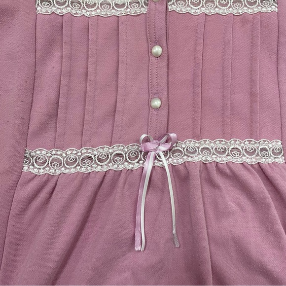 Vintage 1990s Pink Floral Pajama Top - Picture 14 of 14